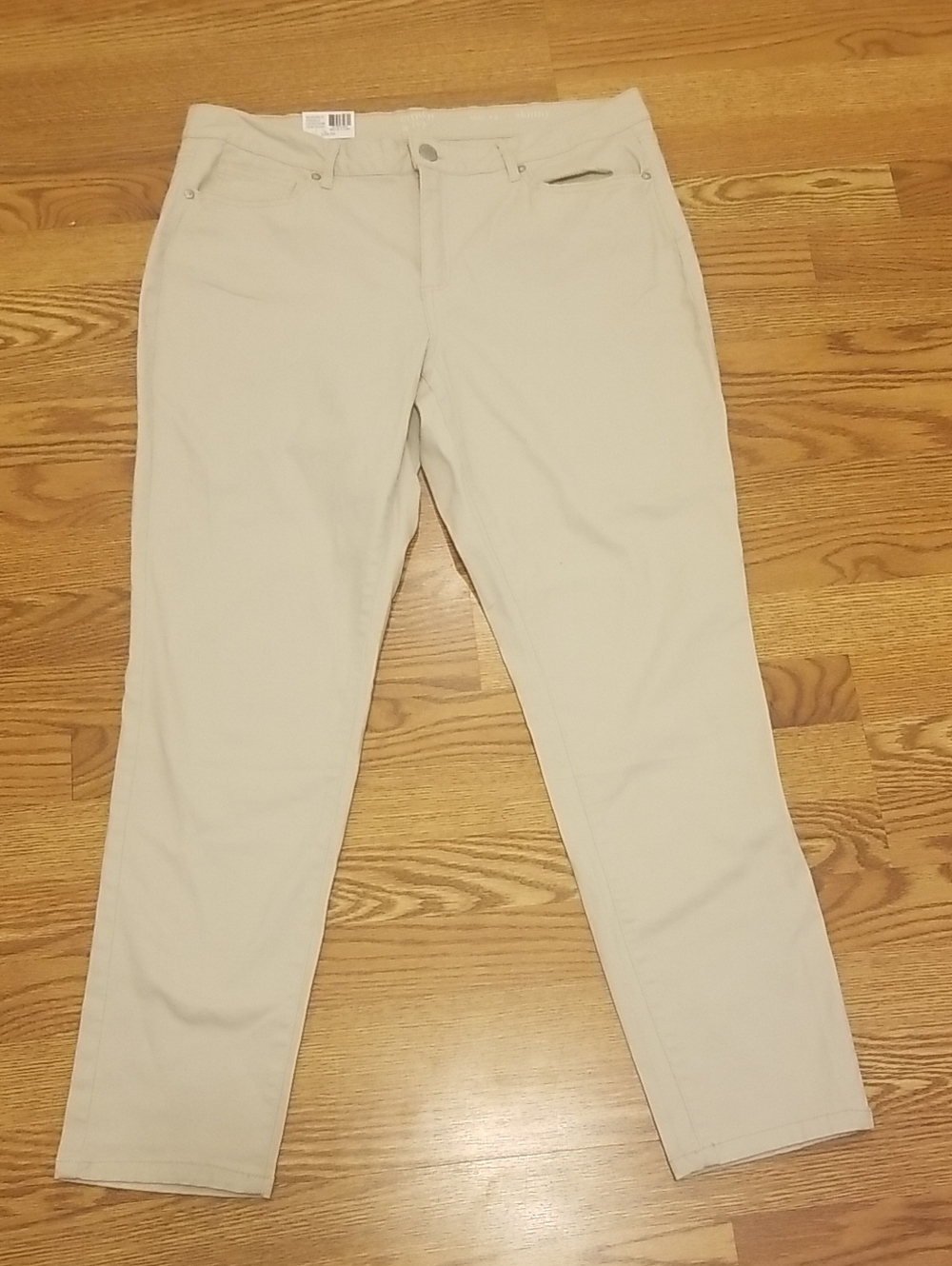 crown & ivy Beige Skinny Jeans